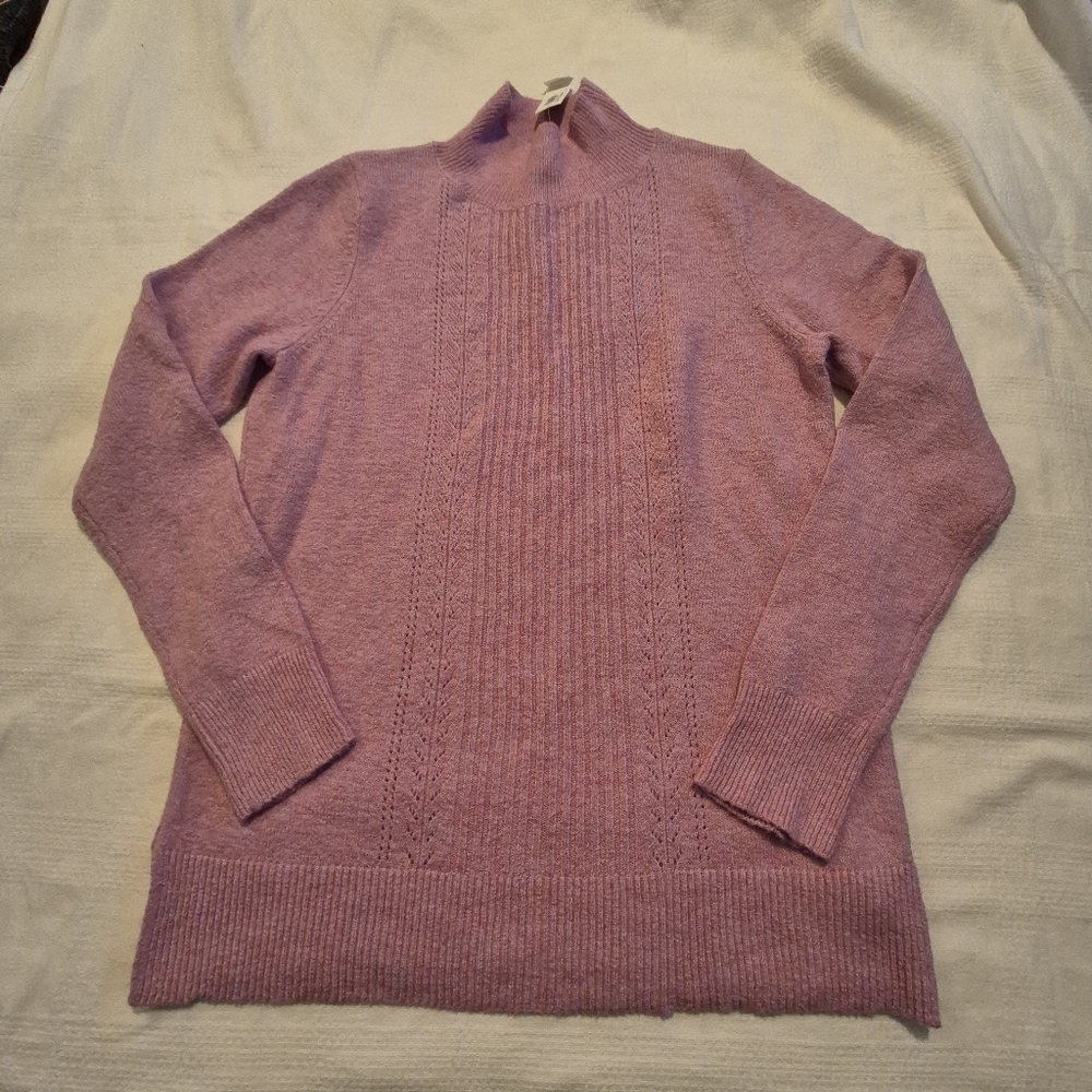 Old Navy women's Medium long sleeve sweater pink with a hint of purple NWT
